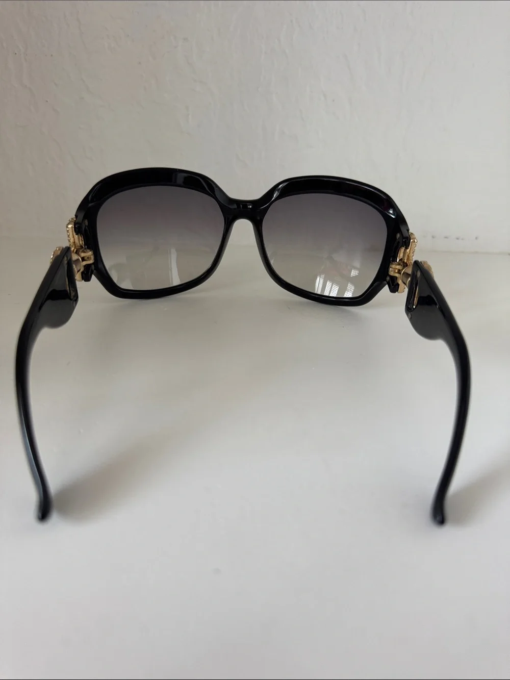 Gucci Black Oversized Gradient Sunglasses - Picture 6 of 10